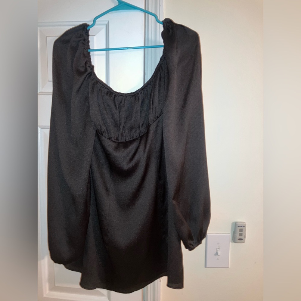 Majorelle long sleeve dress. Size medium.
